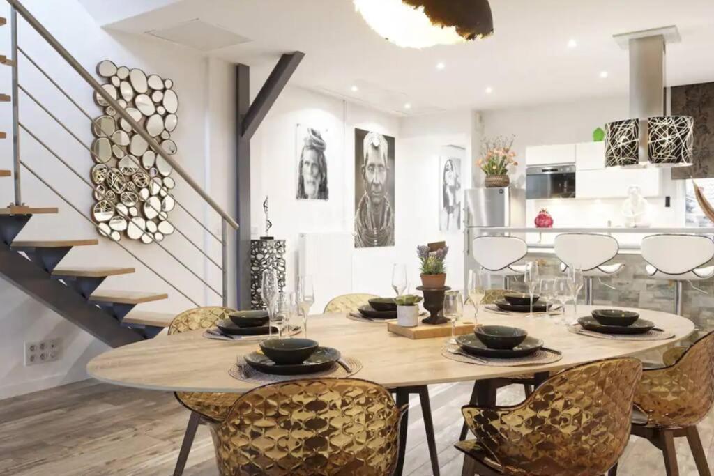 Reims Centre : Appartement Lumineux Et Atypique 46, Place D'Erlon Bagian luar foto