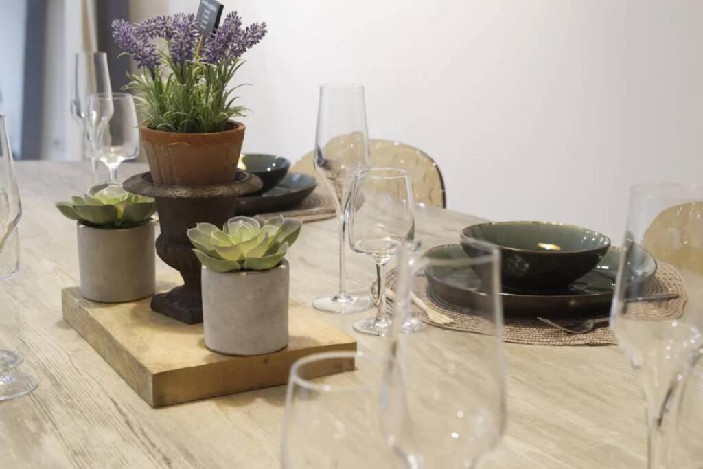 Reims Centre : Appartement Lumineux Et Atypique 46, Place D'Erlon Bagian luar foto
