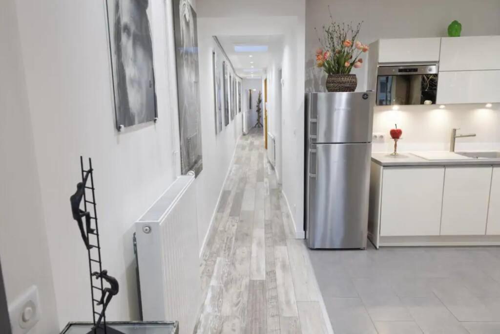 Reims Centre : Appartement Lumineux Et Atypique 46, Place D'Erlon Bagian luar foto